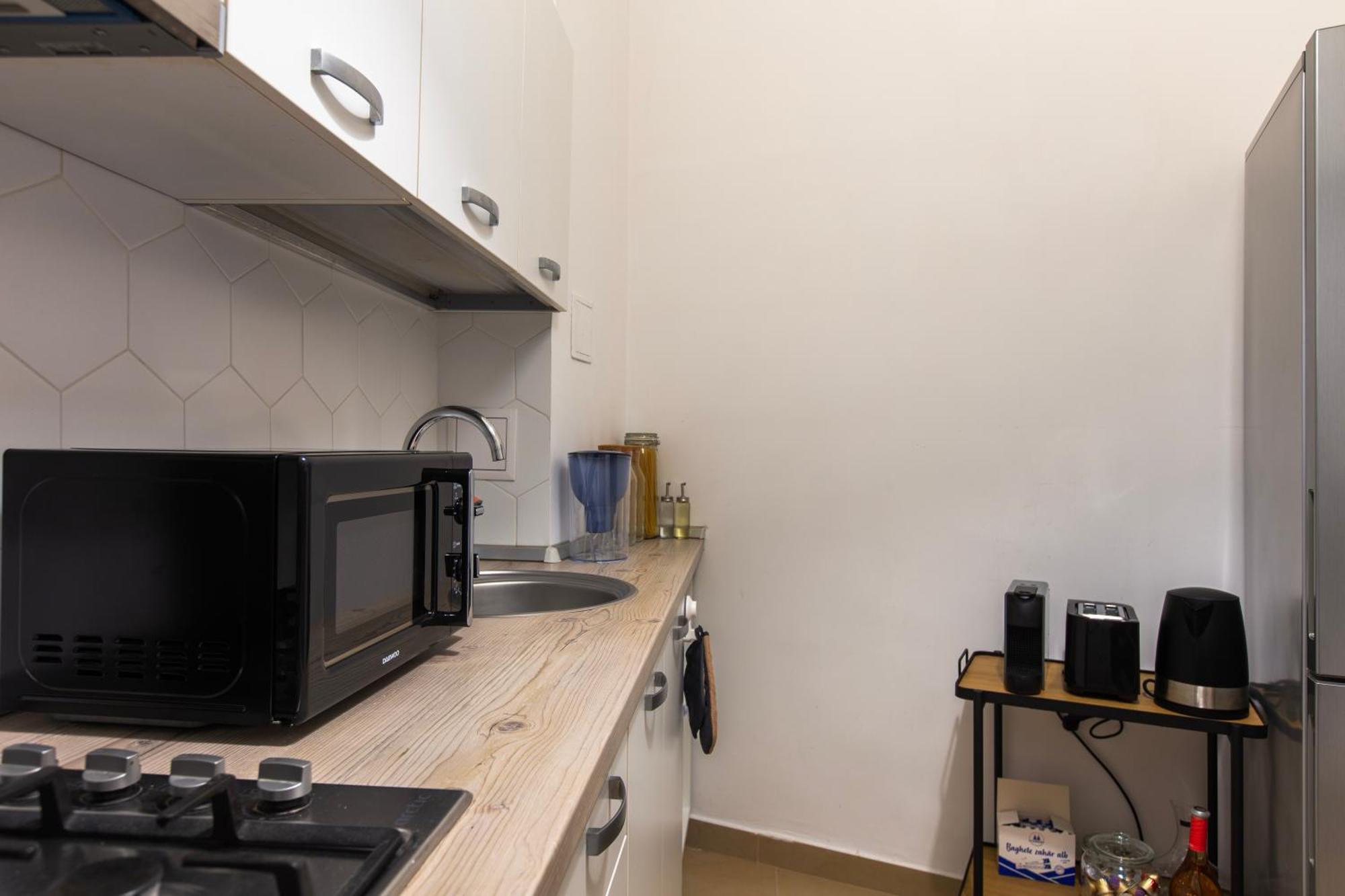 Ultracentral Hong Kong 3 Bdrm Apartment Бухарест Экстерьер фото